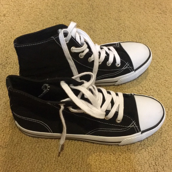airwalk converse style